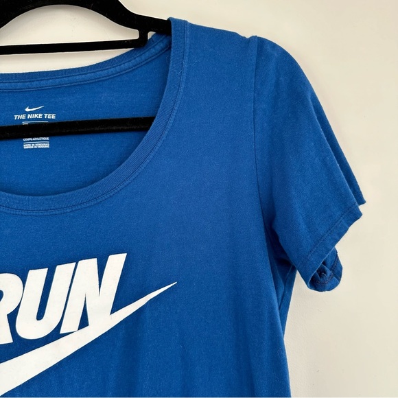 The Nike Tee Blue Run Size Medium - Picture 4 of 5